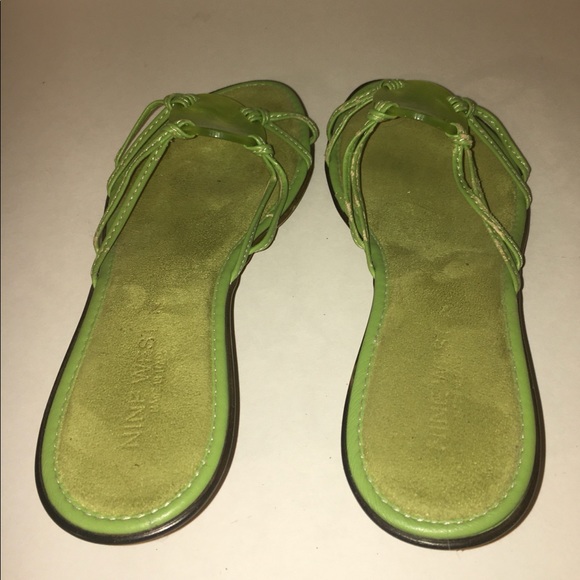 Fresh green Nine West sandals with matching shell detail - Picture 4 of 7